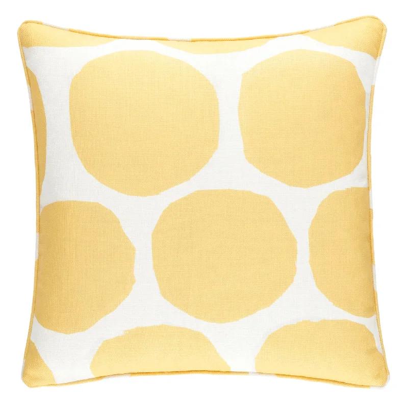 On The Spot Pale Yellow Indoor/Outdoor Decorative Pillow Cover