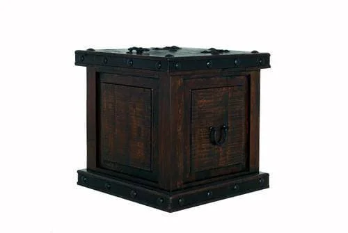 GRAND HACIENDA TRUNK END TABLE