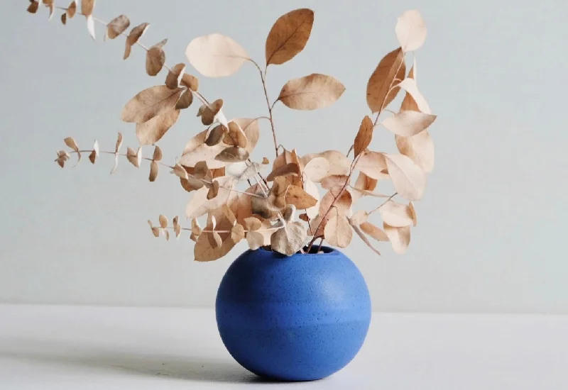 Medium Blue Moon Vase